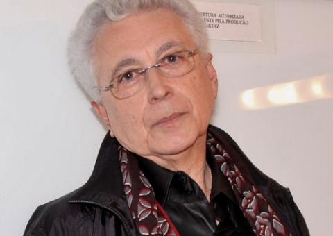 Autor de novela dispara: "Puta em dramaturgia rende" 